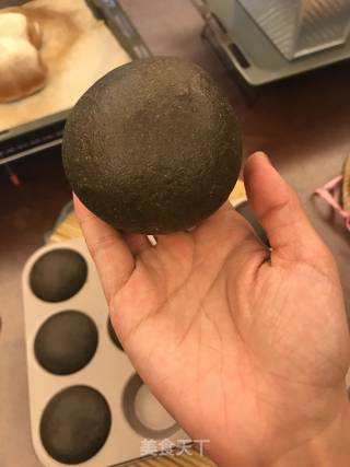 竹炭巧克力夹心餐包的做法步骤：9