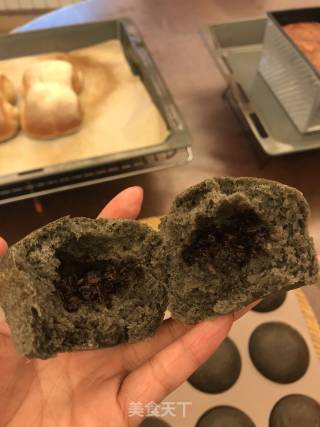 竹炭巧克力夹心餐包的做法步骤：10