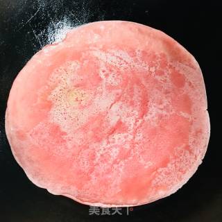 甜菜根汁炒饼的做法步骤：2