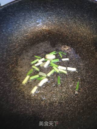肉丝炒茭白的做法步骤：2