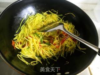 素炒南瓜丝的做法步骤：8