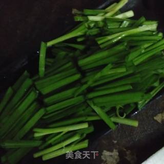 素炒韭菜的做法步骤：2