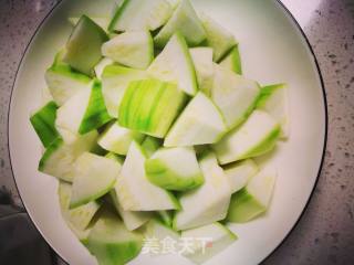 丝瓜炒鸡蛋的做法步骤：2