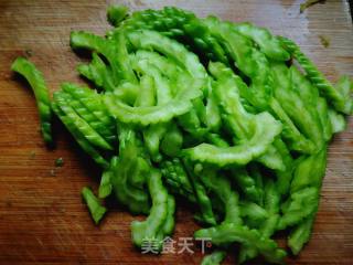凉拌苦瓜的做法步骤：3