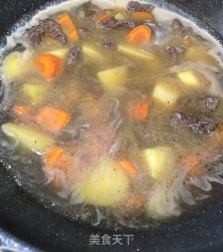 咖喱土豆牛肉的做法步骤：6