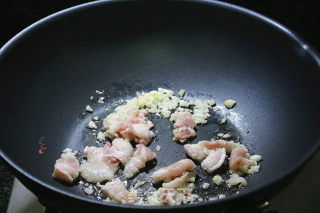 下饭豆角胡萝卜丁的做法步骤：2