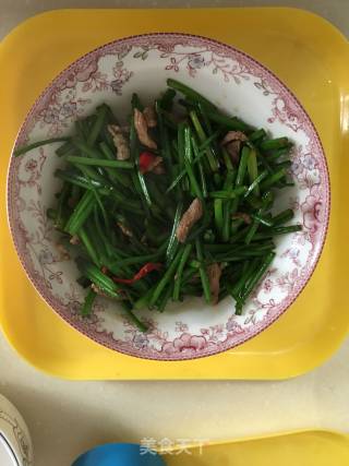 韭菜苔炒肉丝的做法步骤：11