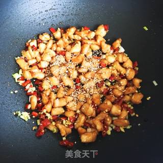 辣子鸡丁的做法步骤：10