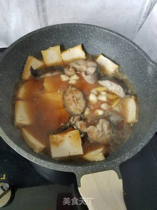 鲶鱼烧豆腐的做法步骤：6
