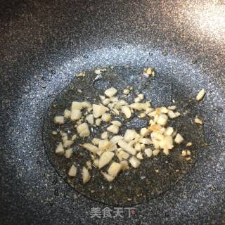 蒜蓉肉片炒四季豆的做法步骤：2