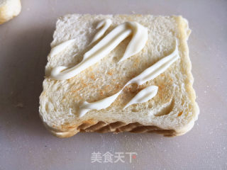 三明治的做法步骤：4