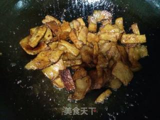 胡萝卜炒回锅肉的做法步骤：9