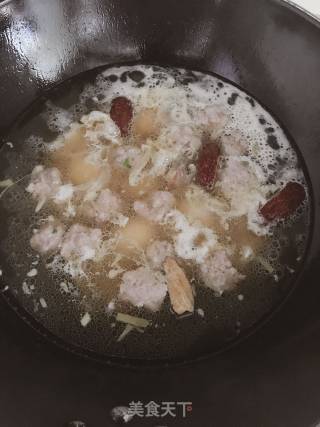 荷包蛋煮肉丸的做法步骤：4