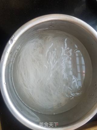 酸辣肚丝汤的做法步骤：3