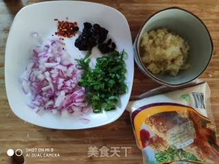 鲜虾  避风塘炒虾的做法步骤：2