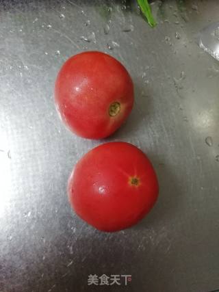 小满日食记《西红柿牛肉面》的做法步骤：1