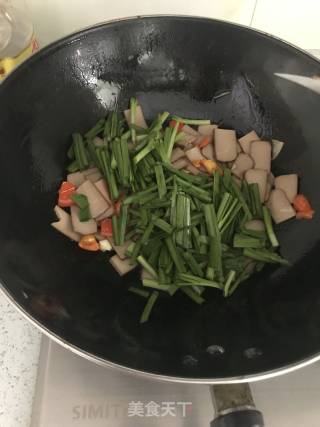 韭菜炒鸡蛋干的做法步骤：5