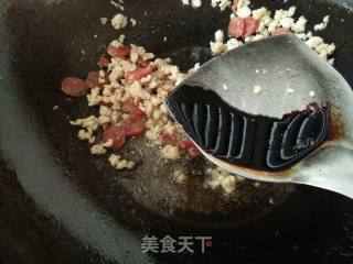 肉末香肠炒米粉的做法步骤：11