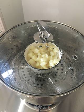 土豆泥的做法步骤：1