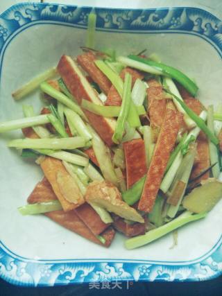 小炒豆干的做法步骤：4