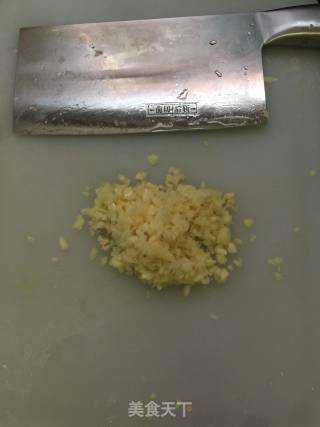 蒜香鸡翅的做法步骤：3