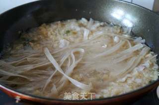 东北菜酸菜猪肉炖粉条的做法步骤：7