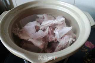 清炖羊排汤的做法步骤：2
