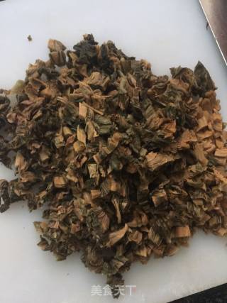 排骨煲梅菜的做法步骤：1