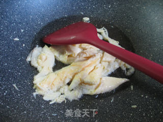 鸭蛋炒鸡毛菜的做法步骤：3