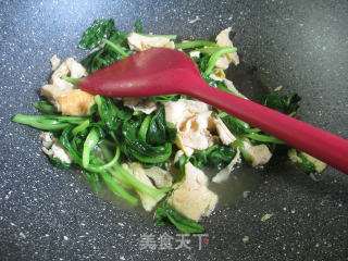 鸭蛋炒鸡毛菜的做法步骤：7