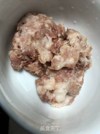 【兔子爱厨房】焖豆角的做法步骤：2