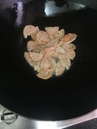 丝瓜炒肉饼的做法步骤：4