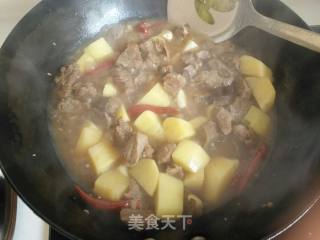 土豆炖牛肉的做法步骤：9