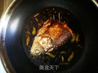 红烧鱼头的做法步骤：6