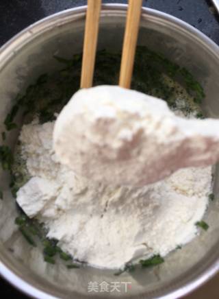 韭菜虾仁蛋饼的做法步骤：5