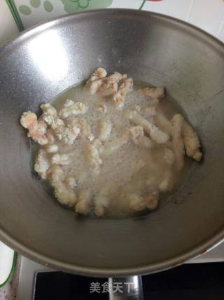 酥炸鸡柳的做法步骤：13