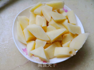 #鲜虾#鲜辣土豆虾的做法步骤：1