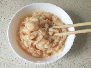 鸡肉丸子汤的做法步骤：4