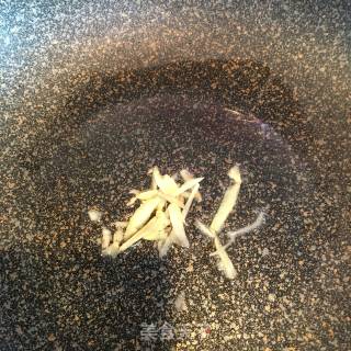 鲜虾烩丝瓜的做法步骤：3