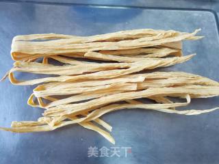 零失误～凉拌腐竹的做法步骤：1