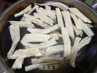 零失误～凉拌腐竹的做法步骤：2