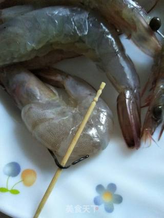 番茄酱焖大虾的做法步骤：3