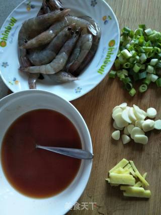 番茄酱焖大虾的做法步骤：5