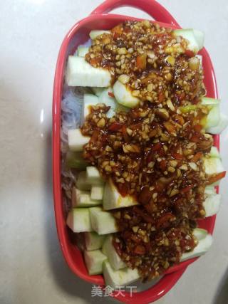 蒜蓉丝瓜蒸粉丝的做法步骤：4