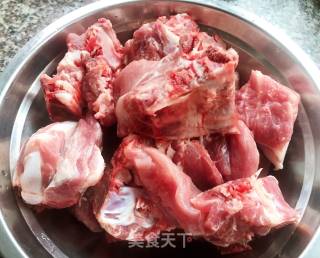 卤大排骨的做法步骤：1