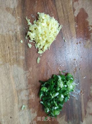 飘香馄饨的做法步骤：2