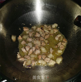 杭椒毛豆米小炒肉的做法步骤：7