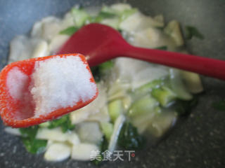 茭白青菜片儿汤的做法步骤：6