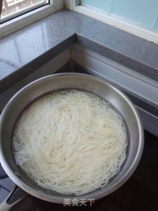 凉拌面的做法步骤：2