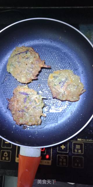 香酥茄子饼的做法步骤：6